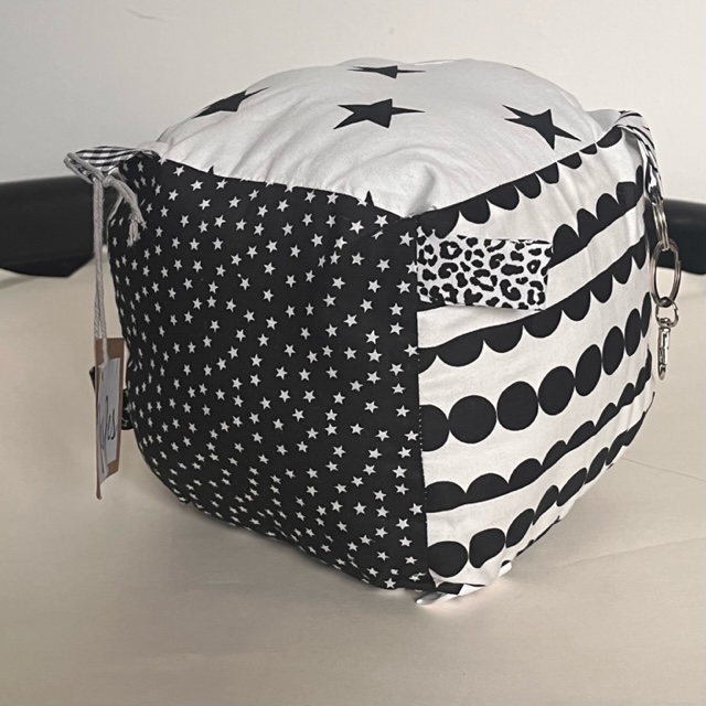 Product: Baby's first kubus zwart-wit  '2'
